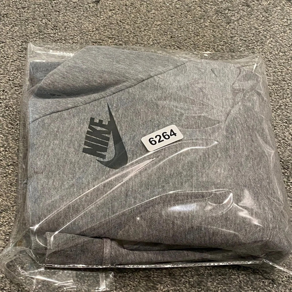 Nike Essential Funnel-Neck Pullover sweatshirt 16264 - Picture 11 of 11